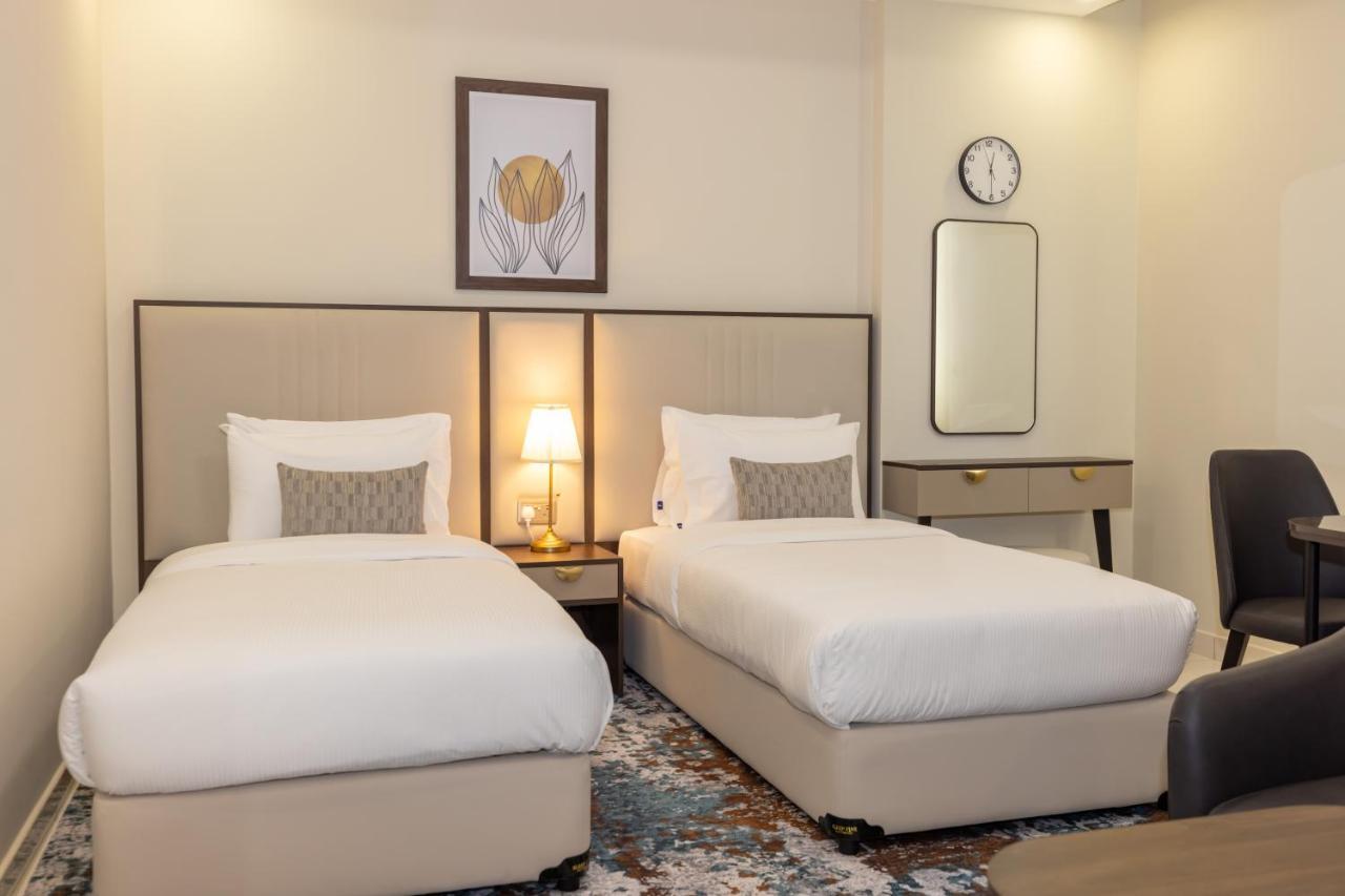 Platinum Coast Hotel Apartments Fujairah Ngoại thất bức ảnh Deluxe Room