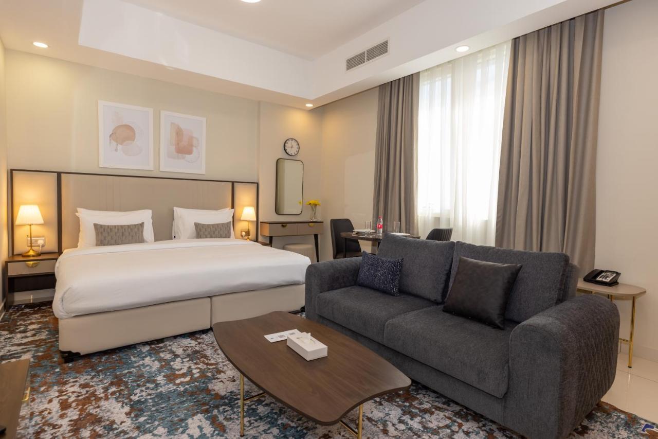 Platinum Coast Hotel Apartments Fujairah Ngoại thất bức ảnh A room at the hotel