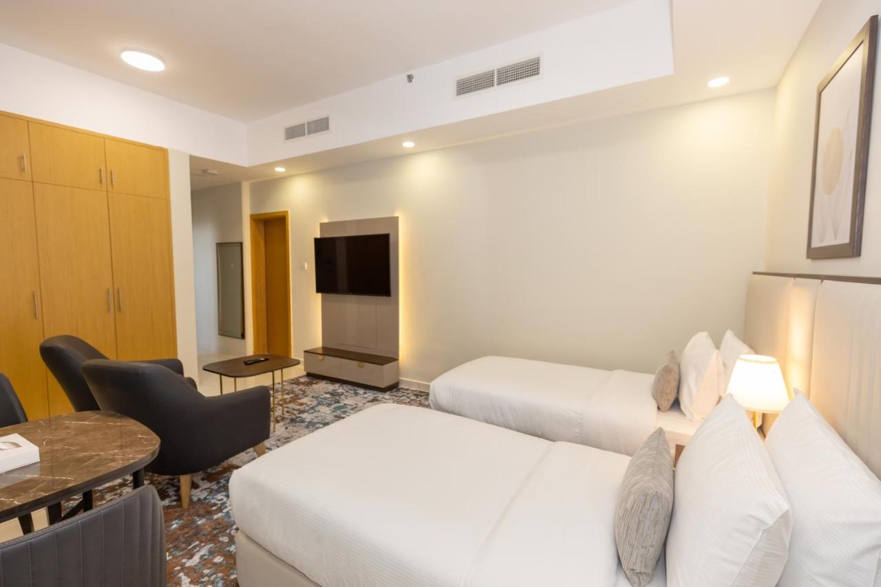 Platinum Coast Hotel Apartments Fujairah Ngoại thất bức ảnh Deluxe room